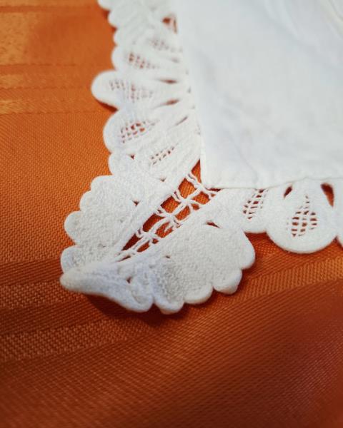 COPRICUSCINO BIANCO PIZZO E RICAMI