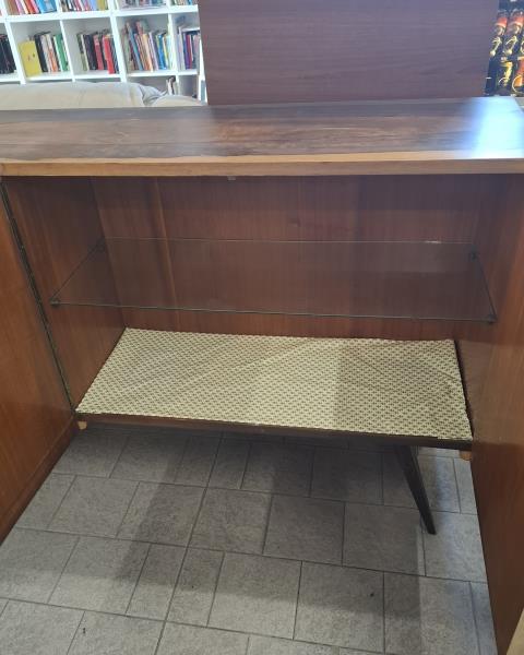 CREDENZA VINTAGE ANTE STAMPE VETRIFICATE SCOMPARTO BAR