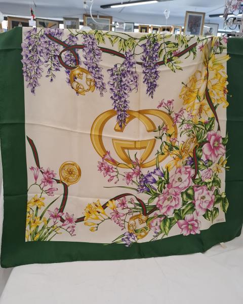 FOULARD GUCCI FANTASIA BORDO VERDE (macchioline)