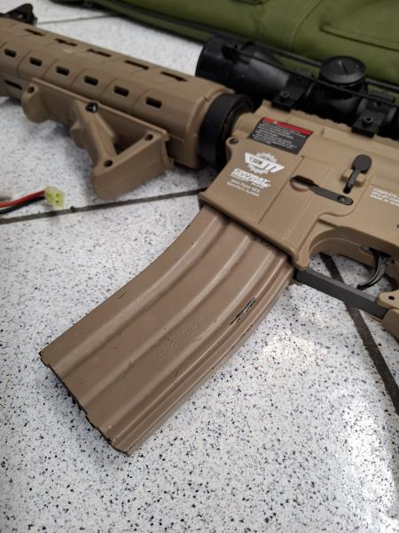 FUCILE SOFTAIR G&G CM16 MOD 0  DST + CUSTODIA, CARICATORI E MIRINO (NO CARICABATTERIE)