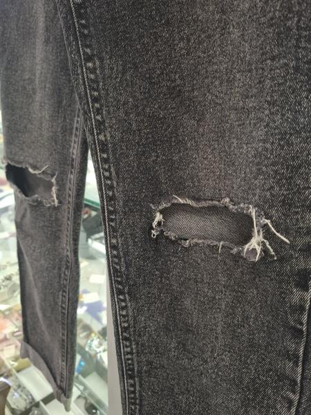 JEANS STRADIVARIUS NERO STRAPPO GINOCCHIA TG 44