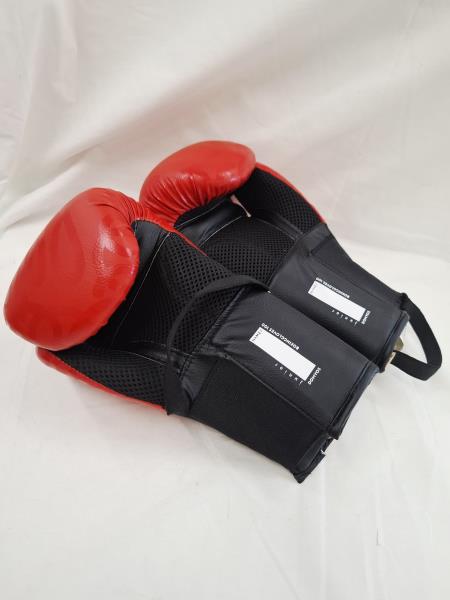 KIT CASCO+GUANTONI BOXE ROSSO NERI DECATHLON