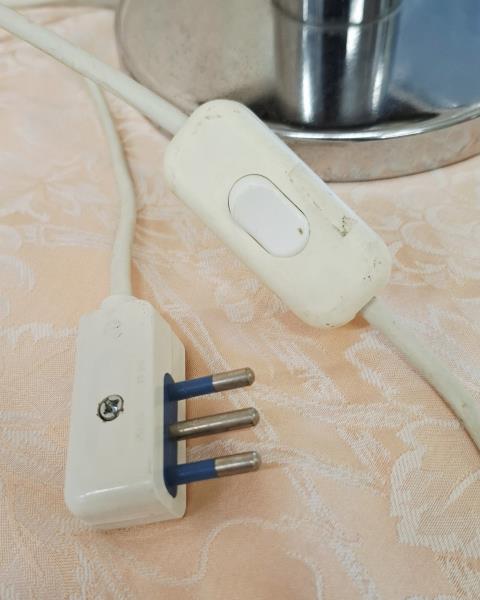 LAMPADA DA TAVOLO TONDA VINTAGE BASE ACCIAIO