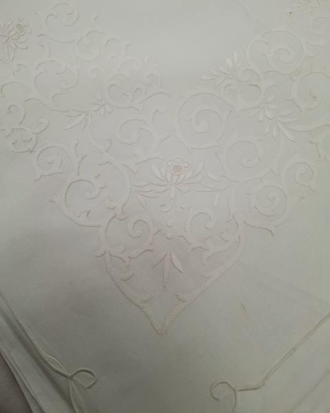 LENZUOLO BIANCO MATRIMONIALE RICAMI CON DUE FEDERE