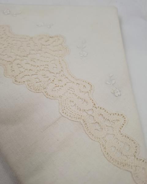 LENZUOLO MATRIMONIALE PIZZO CANTU' CON FEDERE BEIGE