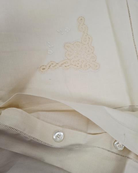 LENZUOLO MATRIMONIALE PIZZO CANTU' CON FEDERE BEIGE