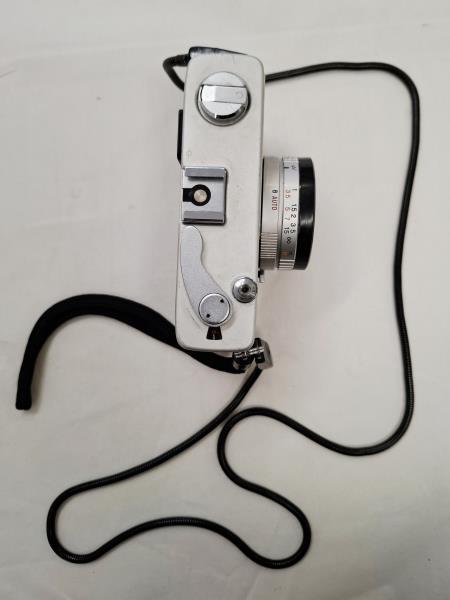 MACCHINA FOTOGRAFICA A RULLINO KONICA C35