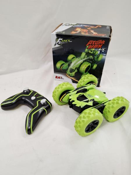 MACCHININA ATOM MAX VERDE CON TELECOMANDO