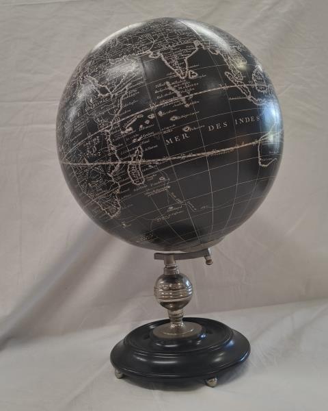 MAPPAMONDO NERO H 50 CM