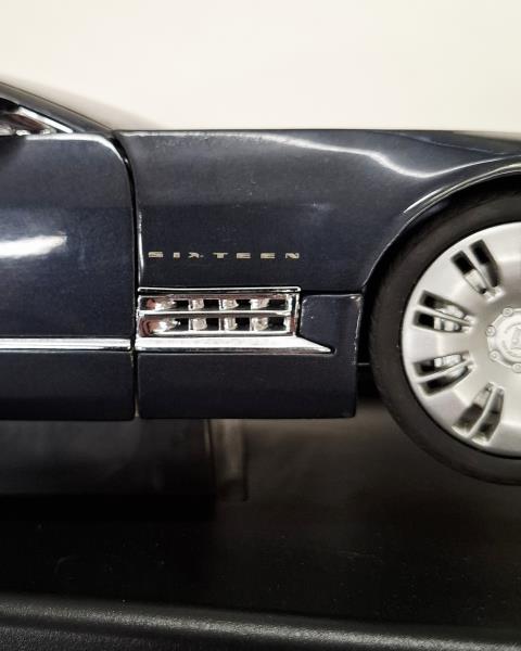 MODELLINO AUTO CADILLAC