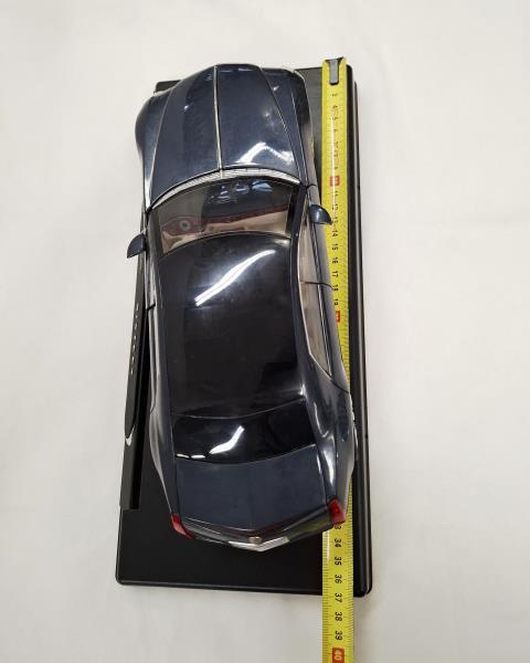 MODELLINO AUTO CADILLAC