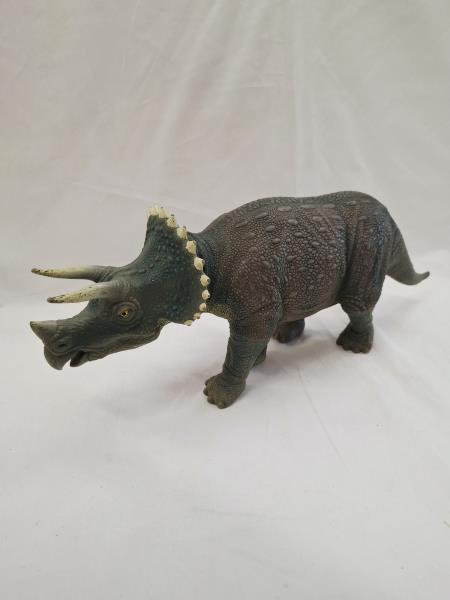MODELLINO TRICERATOPO KENNER JURASSIC PARK JP08