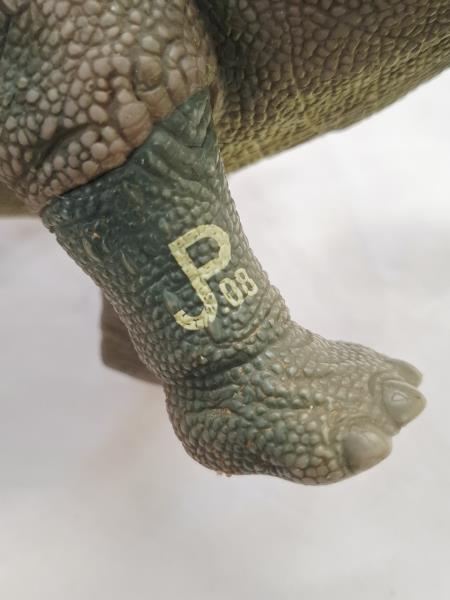 MODELLINO TRICERATOPO KENNER JURASSIC PARK JP08