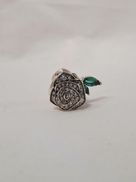 PANDORA CHARM ROSA SCINTILLANTE