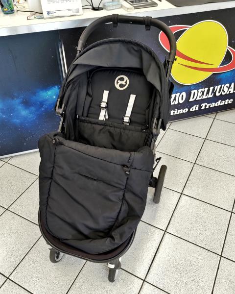 PASSEGGINO CYBEX NERO CON COPRIGAMBE