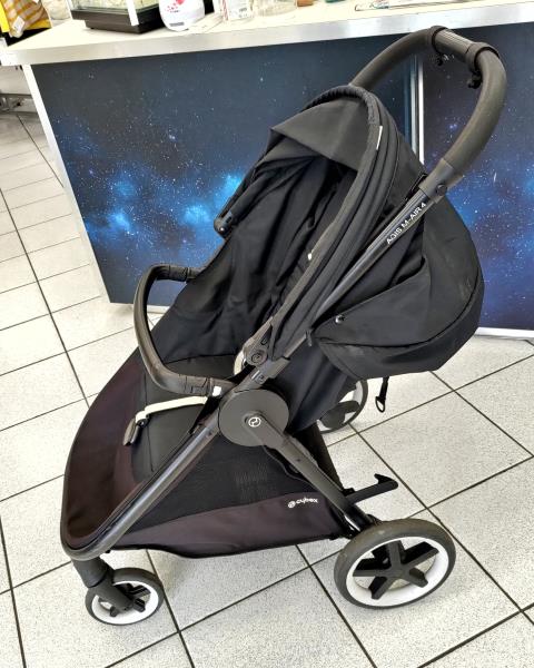 PASSEGGINO CYBEX NERO CON COPRIGAMBE
