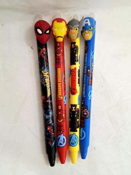 PENNA A SCATTO CANCELLABILE AVENGERS