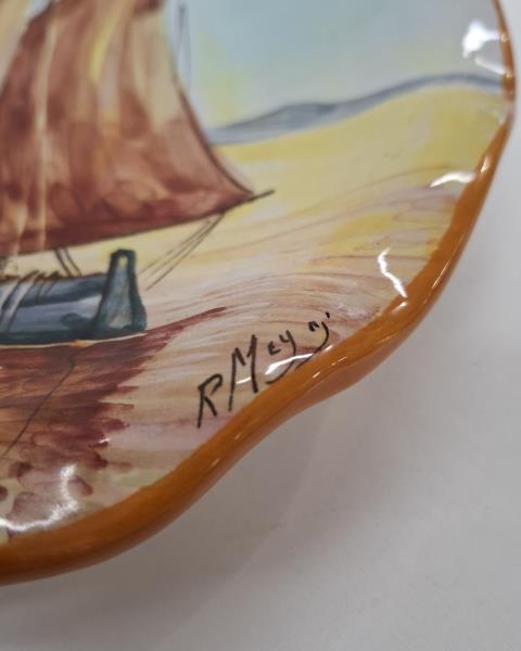 PIATTO ORNAMENTALE GUALDO T. BARCHE A VELA