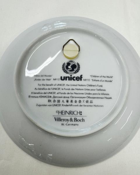 PIATTO UNICEF N 10  CHILDREN OF THE WORLD