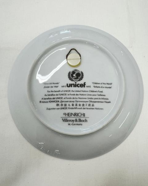 PIATTO UNICEF N 6  CHILDREN OF THE WORLD