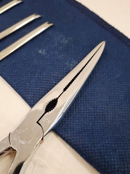 PINZA PER ARAGOSTA CON 6 FORCHETTINE