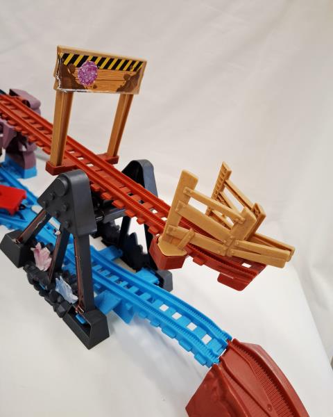 PISTA GIOCATTOLO TRENINO THOMAS HMC28