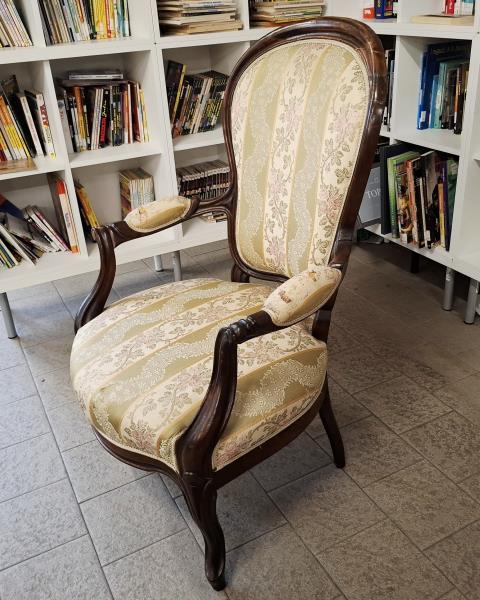 POLTRONA D'EPOCA TESSUTO STRAPPI