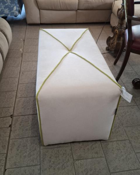 PUFF BEIGE RIGHE VERDI
