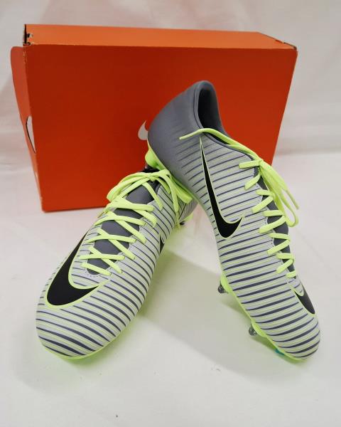 SCARPA CALCIO MERCURIAL GRIGIO GIALLO FLUO N 40 NUOVA!