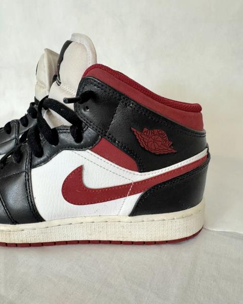 SCARPA NIKE JORDAN 1 n. 40