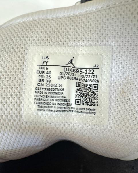 SCARPA NIKE JORDAN 1 n. 40
