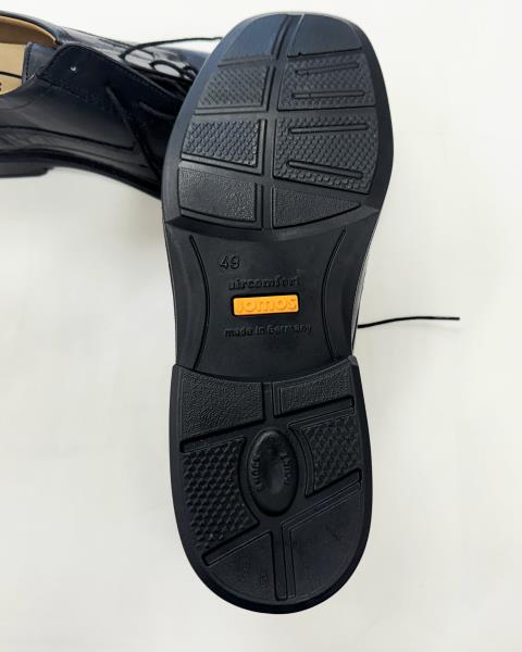 SCARPA UOMO JOMOS NERA N 49