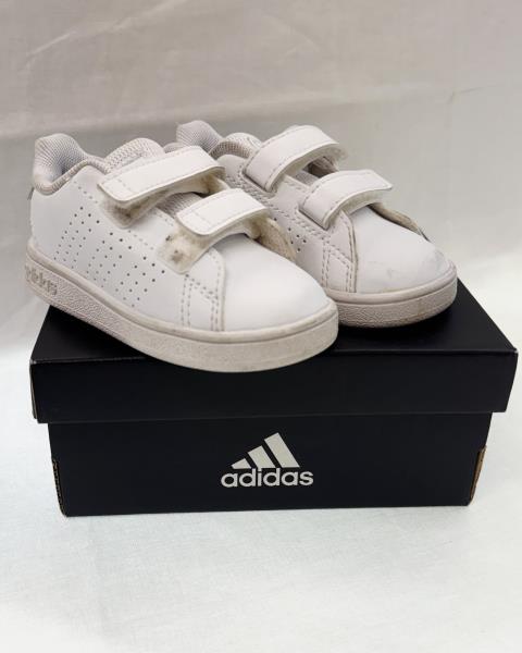 SCARPINA ADIDAS N 19