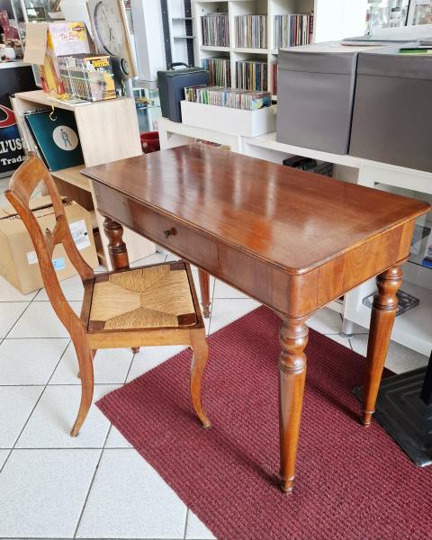 SCRITTOIO D'EPOCA CON SEDIA