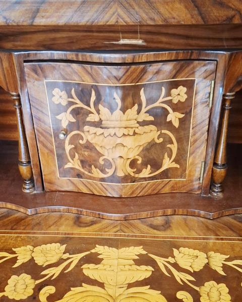 SCRITTOIO INTARSIATO