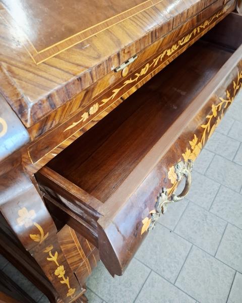 SCRITTOIO INTARSIATO