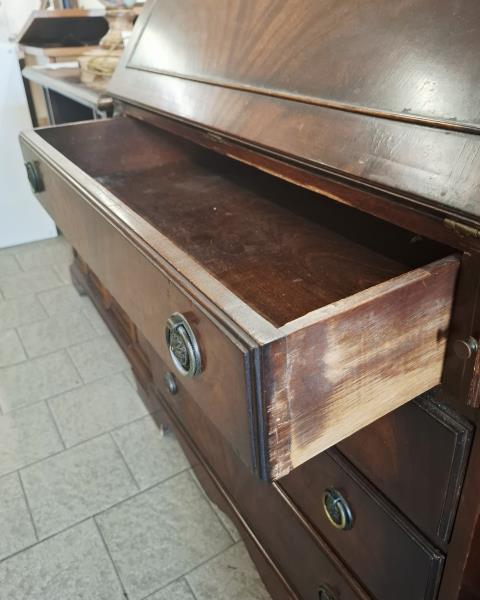 SECRETAIRE CON ANTA A RIBALTA (da sistemare)