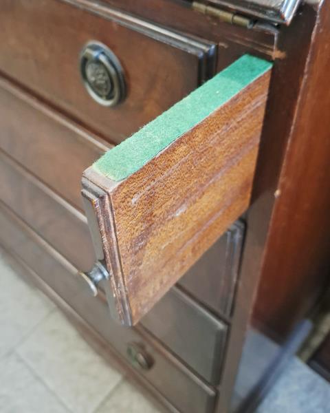 SECRETAIRE CON ANTA A RIBALTA (da sistemare)
