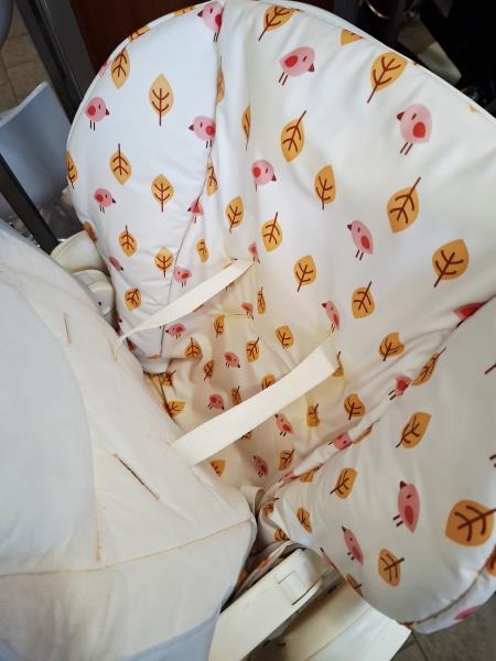 SEGGIOLONE CHICCO BIANCO ROSSO FOGLIE