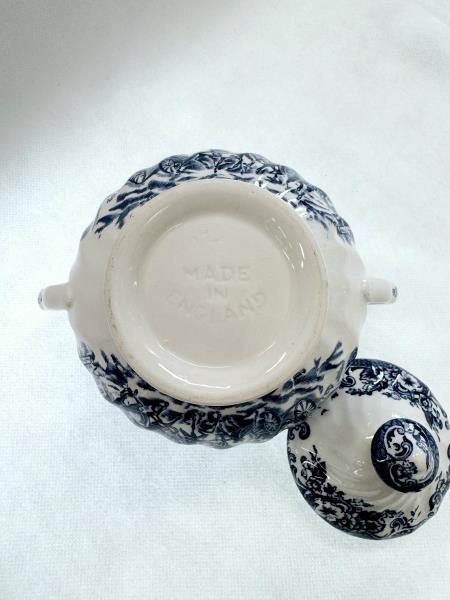 SERVIZIO CAFFE' JOHNSON BROS ENGLAND X 10 PERSONE (LATTIERA MANICO ROTTO)