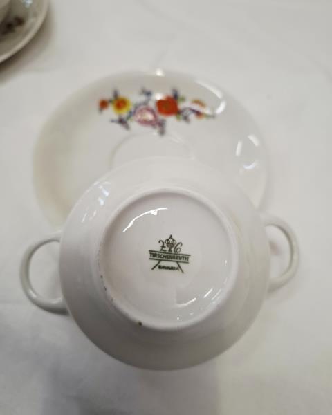 SERVIZIO DA BRODO VINTAGE FIORELLINI  X 6  PERSONE