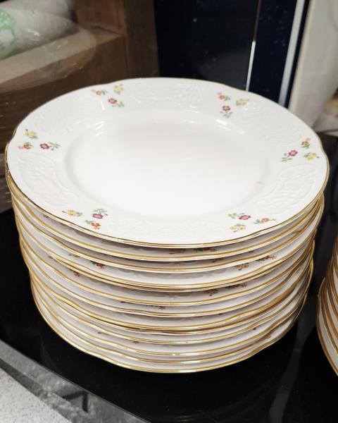 SERVIZIO PIATTI GINORI FIORELLINI ANNI '50 X 12 PERSONE