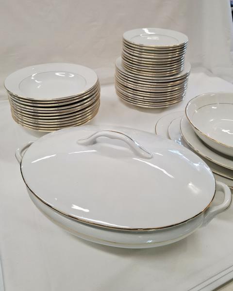SERVIZIO PIATTI X 12  LAVENO BORDO DORATO