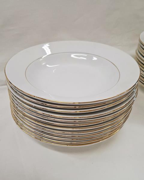 SERVIZIO PIATTI X 12  LAVENO BORDO DORATO