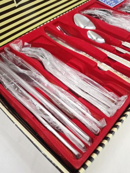 SERVIZIO POSATE ACCIAIO MANICO