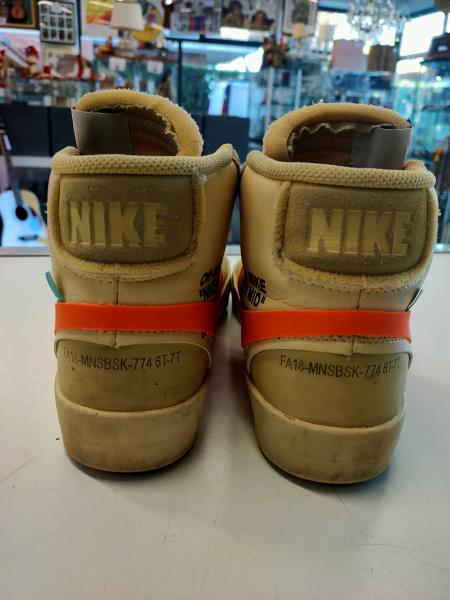 SNEAKERS NIKE BLAZER OFF WHITE N 41 COLLEZIONE