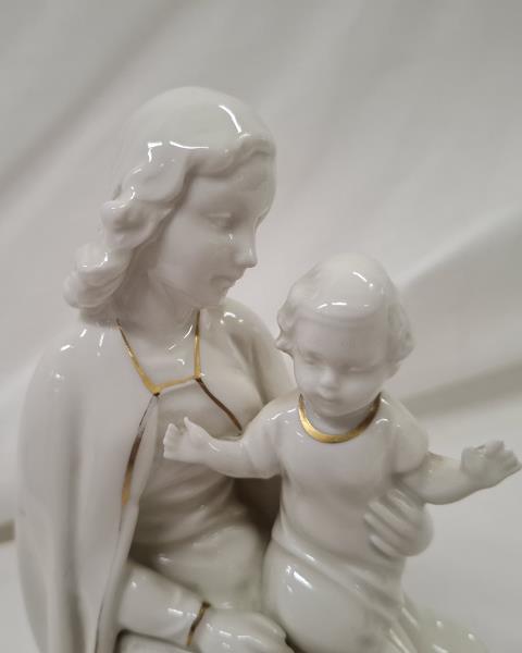 STATUINA MADONNA CON BAMBINO GEROLD PORZELLAN BAVARIA