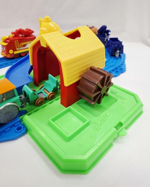 STAZIONE FATTORIA AGRICOLA MIGHTY EXPRESS CON 4 TRENINI