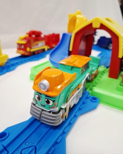 STAZIONE FATTORIA AGRICOLA MIGHTY EXPRESS CON 4 TRENINI