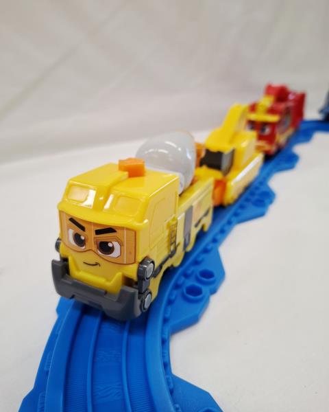 STAZIONE FATTORIA AGRICOLA MIGHTY EXPRESS CON 4 TRENINI